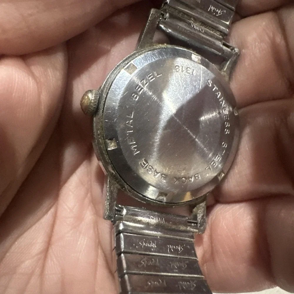 Vintage Louis‎ 17 Jewel Men's Swiss Watch Wristwatch Mechanical 33mm For Repair